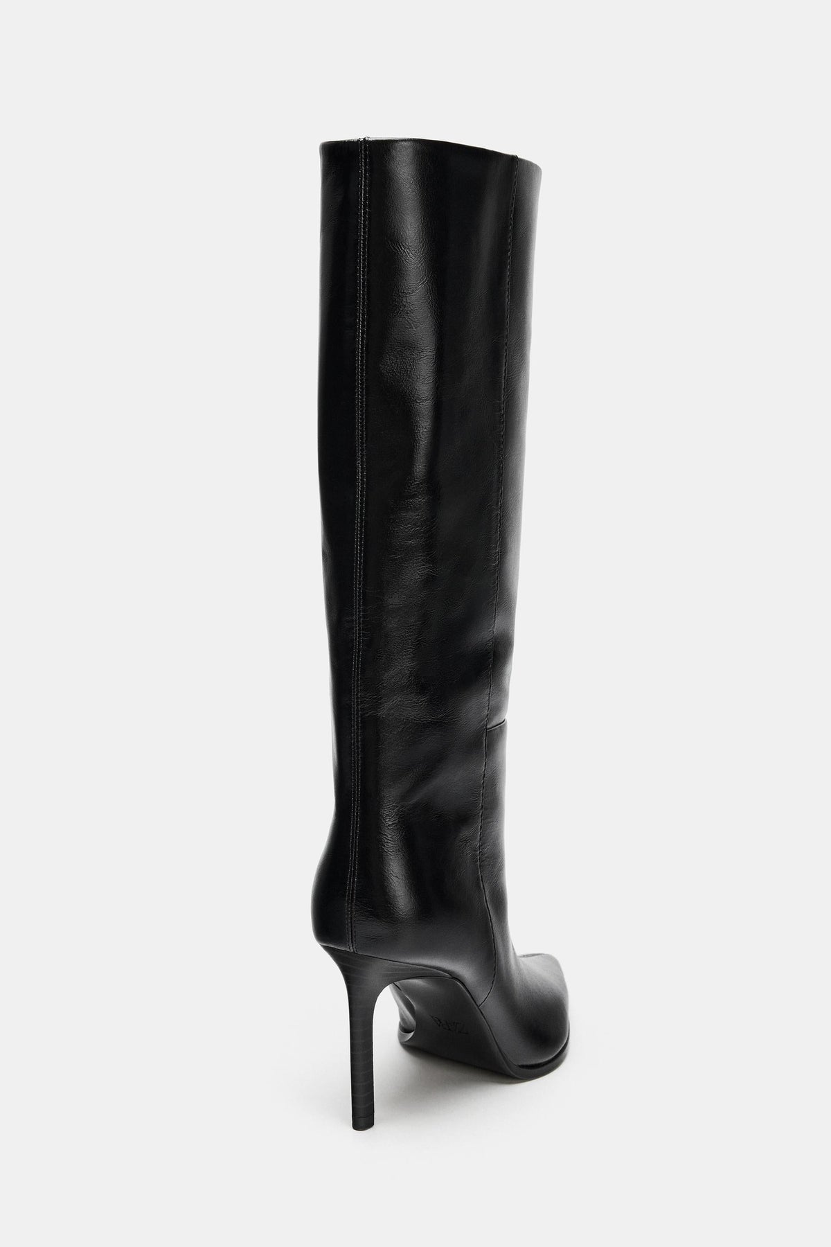 BOTTES À TALONS EN CUIR